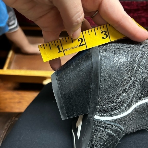 Ariat Side Saddle Punchy Distressed Cowboy Boots - Picture 15 of 16